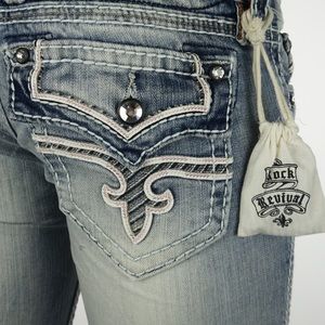 NWOT "Posey" Rock Revival Jeans